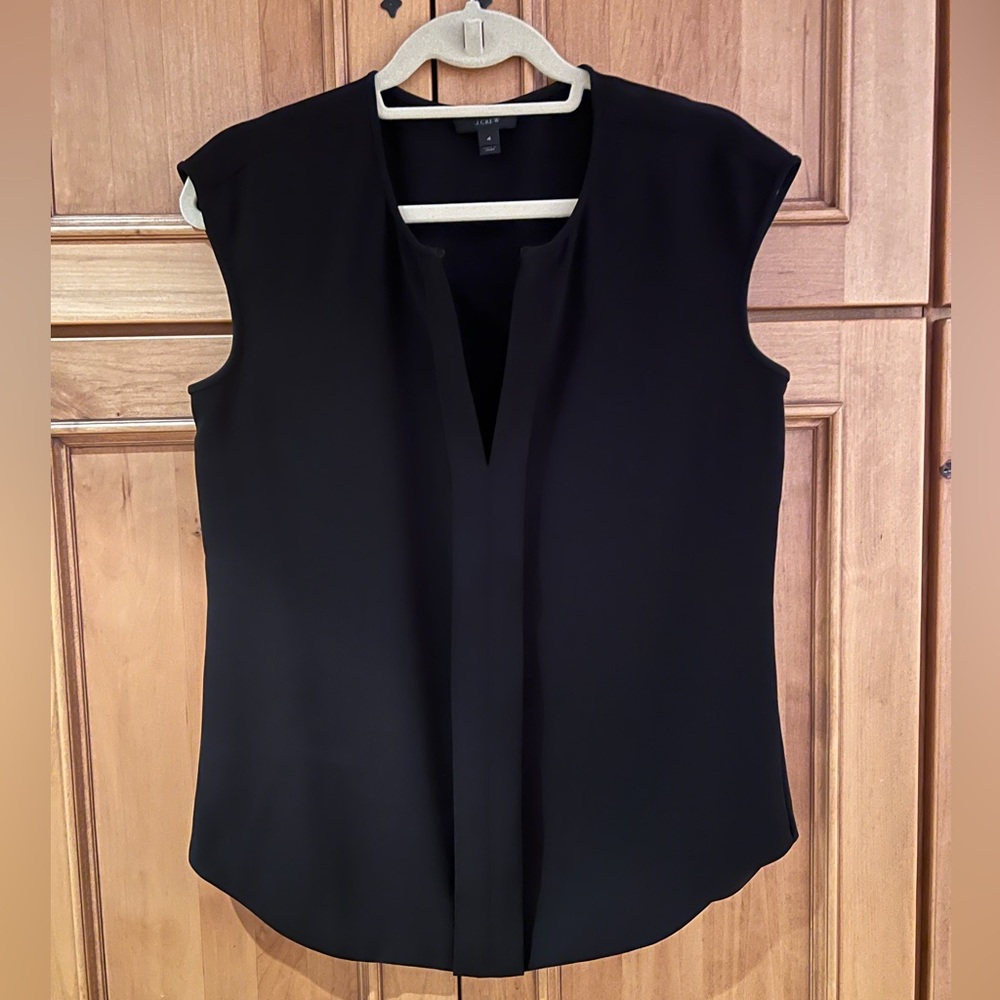 Black J. CREW Crepe Cap Sleeve Structured Fabric Versatile Top  Size 4 EUC